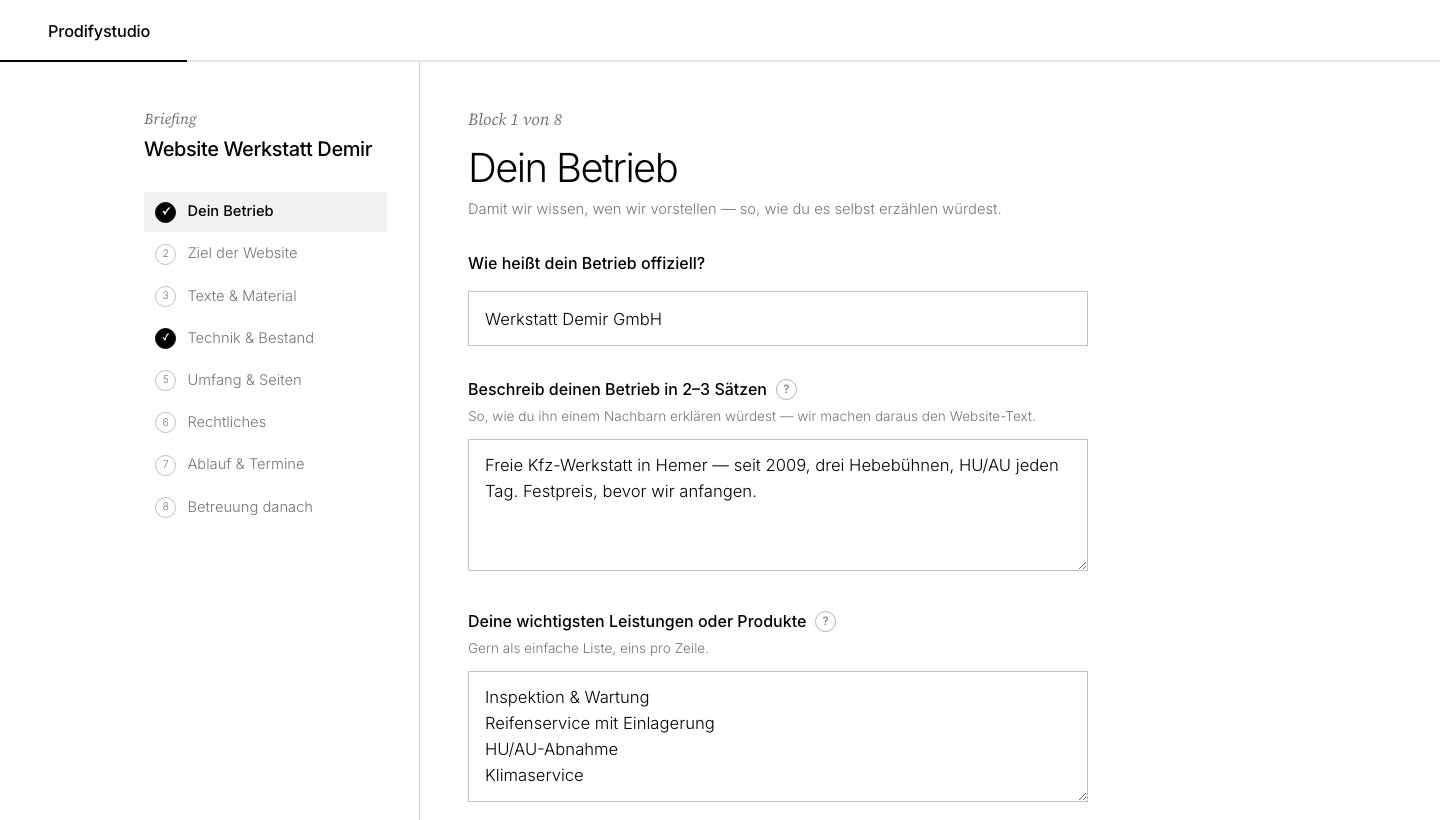 Briefing-Seite mit acht Blöcken